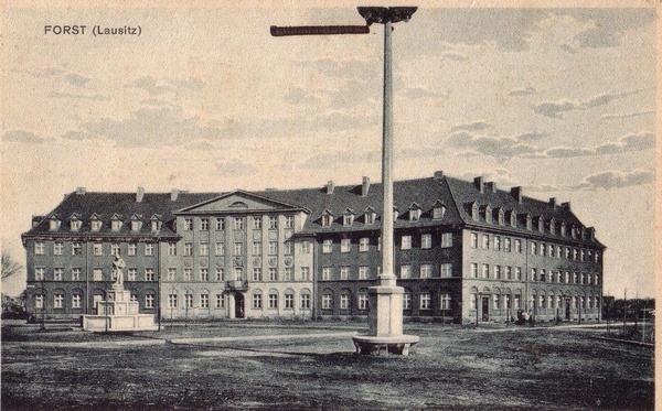 Berge, Rathenauplatz
