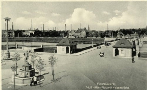 1934 - Adolf Hitler-Platz mit Neissebrücke